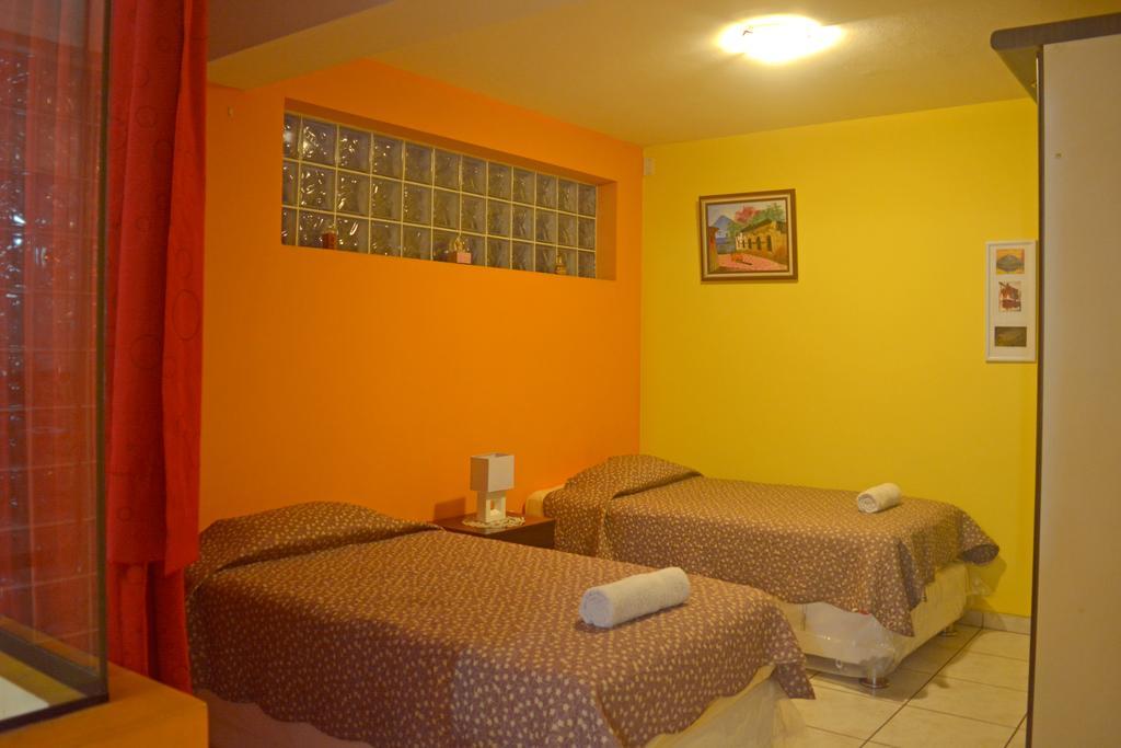 Taytaypa & Airport Apartment *